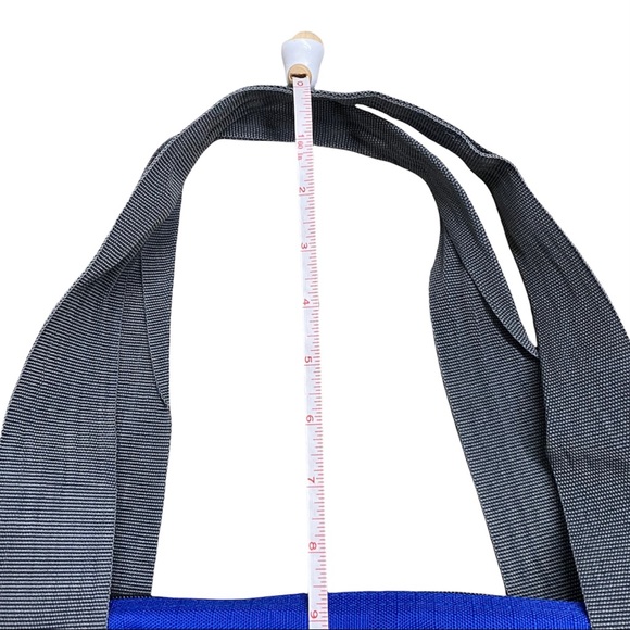 ✨Host Pick!✨Roots Tote Bag, Black and Blue - Picture 8 of 9